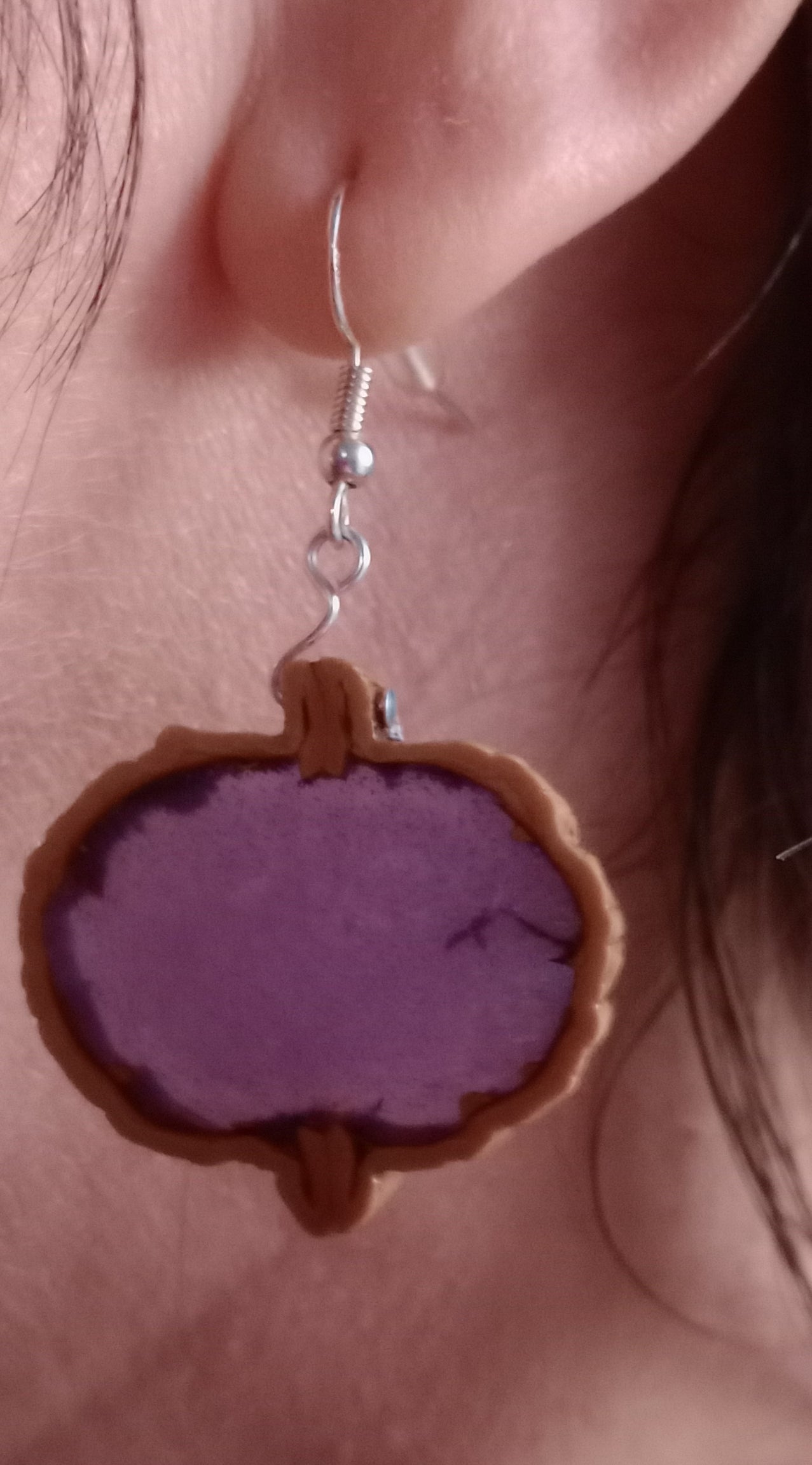 Walnut and resin earrings