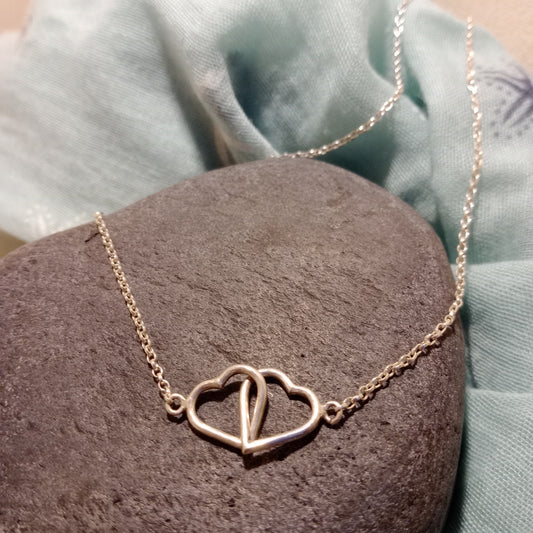 Grá sterling silver intertwined hearts